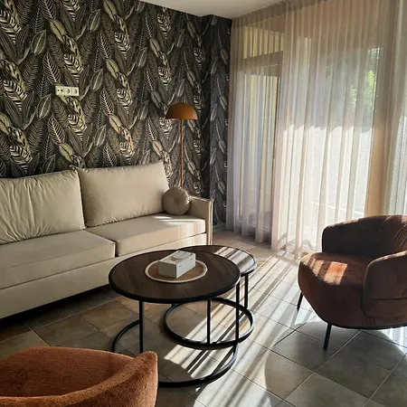 Erdvus Apartamentai Palangos Centre Apartmán